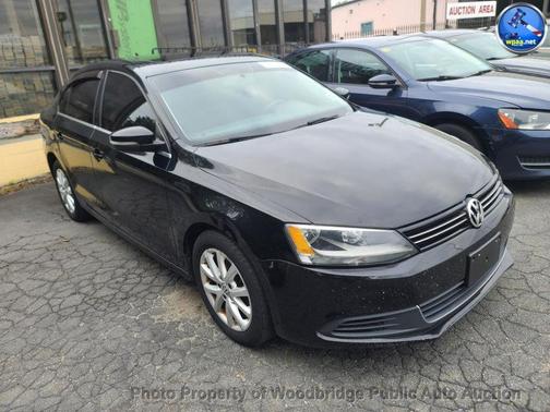 Black Uni 2014 Volkswagen Jetta Auto SE w/Connectivity
