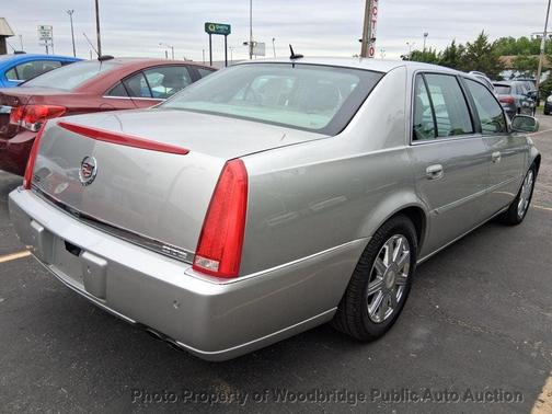 Silver 2008 Cadillac DTS Base