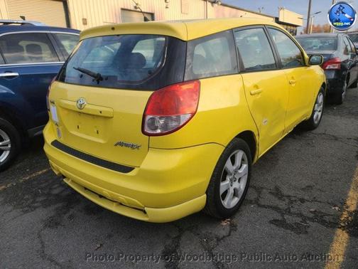2004 Toyota Matrix Base
