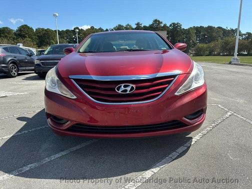 2012 Hyundai SONATA GLS