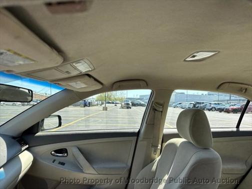 2010 Toyota Camry LE