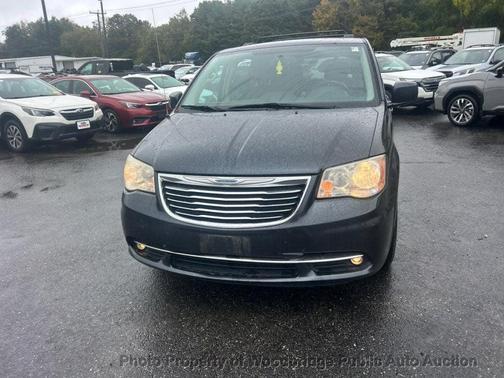 2014 Chrysler Town & Country Touring
