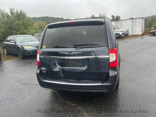 2014 Chrysler Town & Country Touring