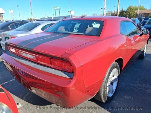 2010 Dodge Challenger SE