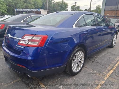 Deep Impact Blue Metallic 2015 Ford Taurus Limited