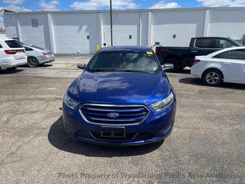 Deep Impact Blue Metallic 2015 Ford Taurus Limited