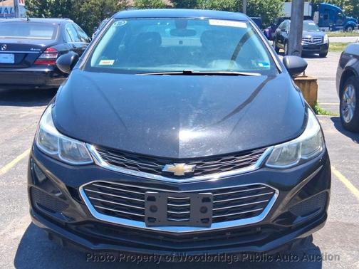 Mosaic Black Metallic 2017 Chevrolet Cruze LS