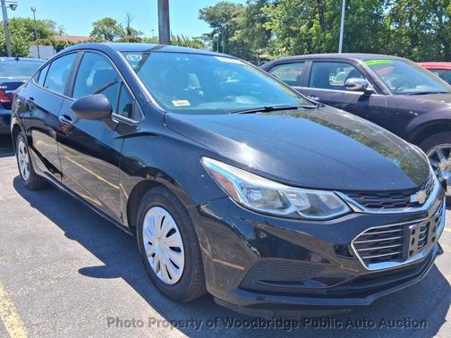 Mosaic Black Metallic 2017 Chevrolet Cruze LS