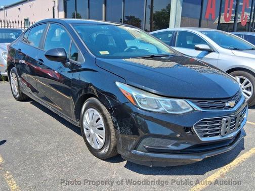 Mosaic Black Metallic 2017 Chevrolet Cruze LS