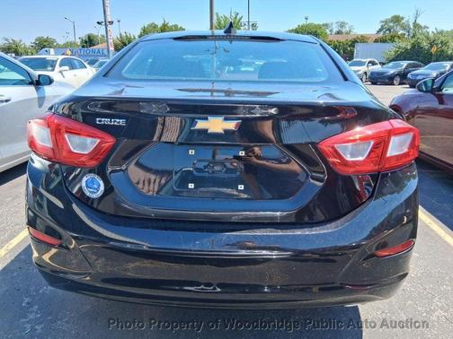 Mosaic Black Metallic 2017 Chevrolet Cruze LS