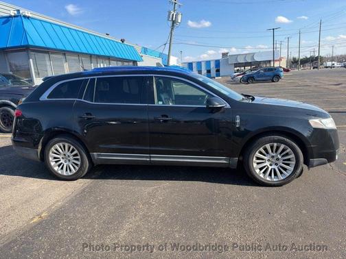 2010 Lincoln MKT 4dr Wagon 3.7L FWD