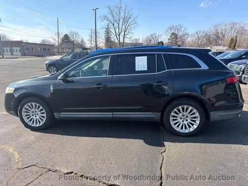 2010 Lincoln MKT 4dr Wagon 3.7L FWD