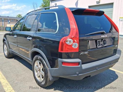 Blue 2005 Volvo XC90 2.5T