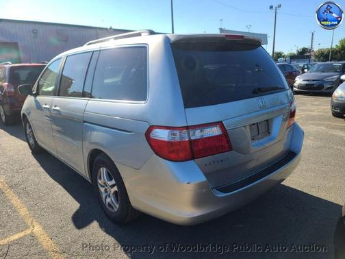 Silver Pearl Metallic 2006 Honda Odyssey EX