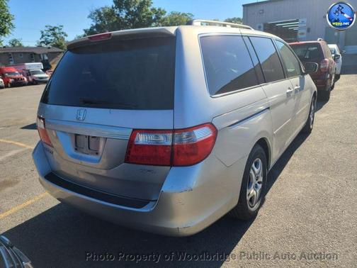 Silver Pearl Metallic 2006 Honda Odyssey EX