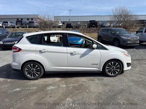 2017 Ford C-Max Hybrid Titanium