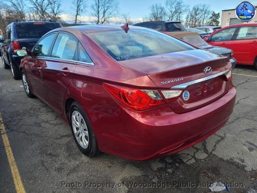 2011 Hyundai SONATA GLS
