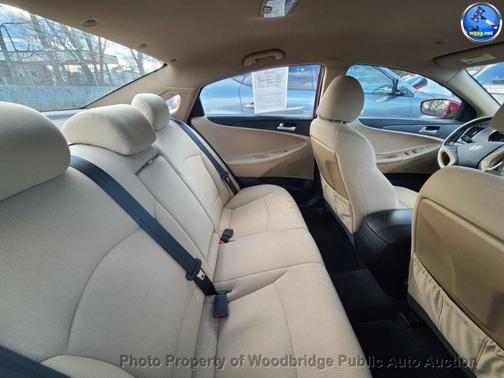 2011 Hyundai SONATA GLS