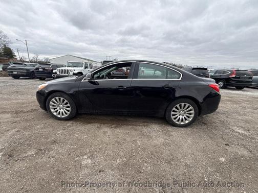 Black Onyx 2012 Buick Regal Base