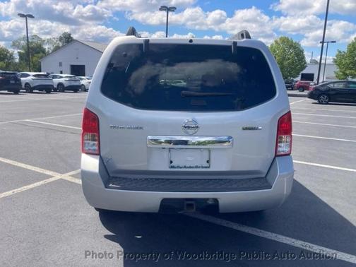 2011 Nissan Pathfinder Silver