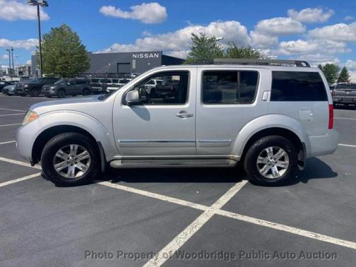 2011 Nissan Pathfinder Silver