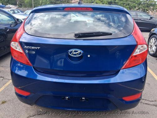 Pacific Blue Pearl 2017 Hyundai Accent SE