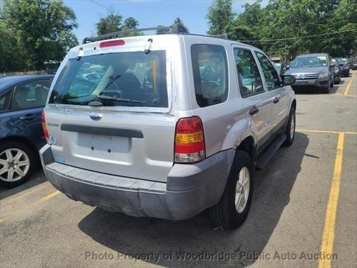 2005 Ford Escape Base
