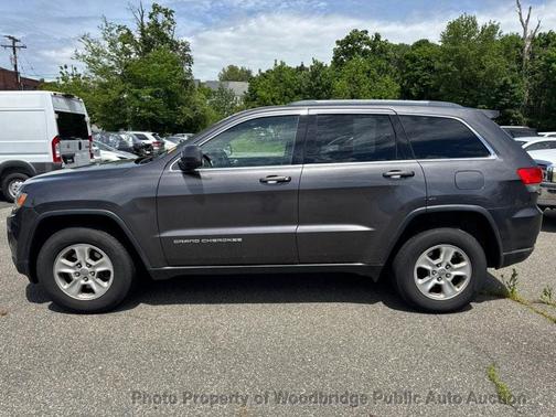 Granite Crystal Metallic Clearcoat 2016 Jeep Grand Cherokee Laredo
