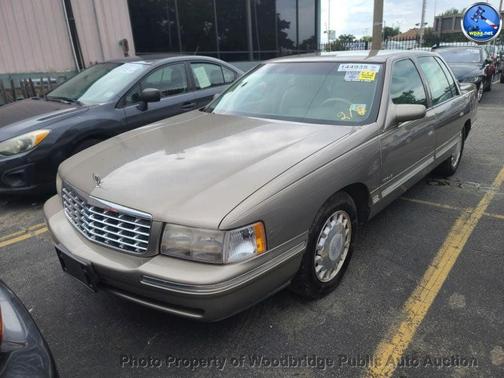 1999 Cadillac DeVille Base