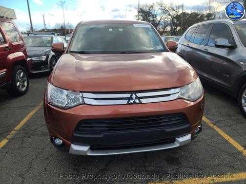 2015 Mitsubishi Outlander SE