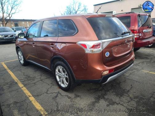 2015 Mitsubishi Outlander SE