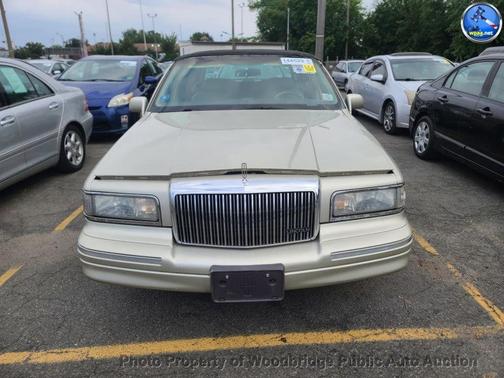 1997 Lincoln Town Car Executive