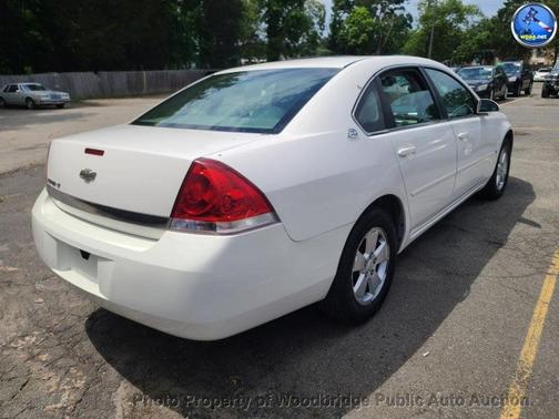White 2006 Chevrolet Impala LT