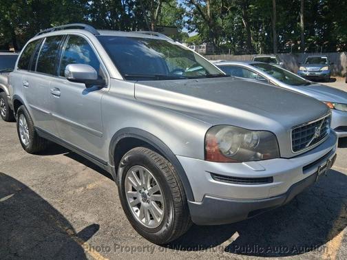 Silver Metallic 2008 Volvo XC90 3.2