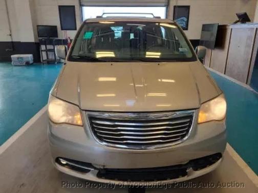 2014 Chrysler Town & Country Touring