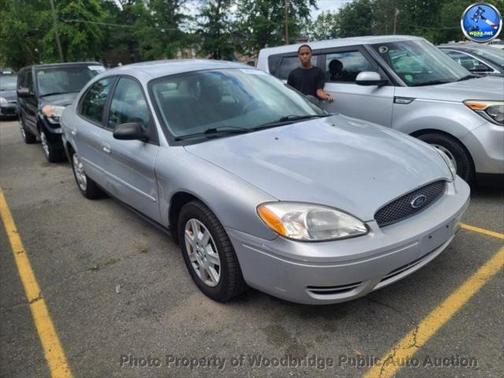 2007 Ford Taurus SE