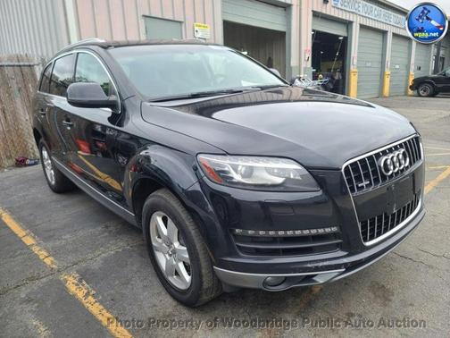 Black 2014 Audi Q7 3.0T Premium
