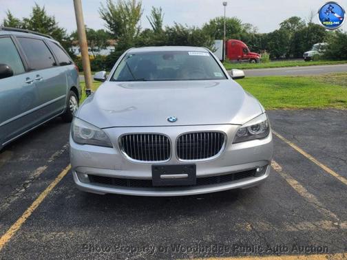 Silver 2011 BMW 750 i xDrive
