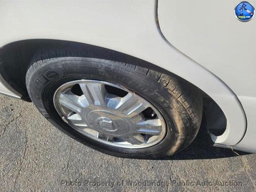 2003 Cadillac DeVille Base