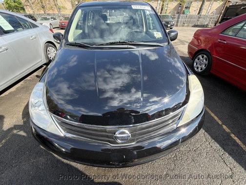 Black 2011 Nissan Versa 1.8 S