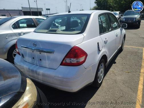 2009 Nissan Versa 1.8 S