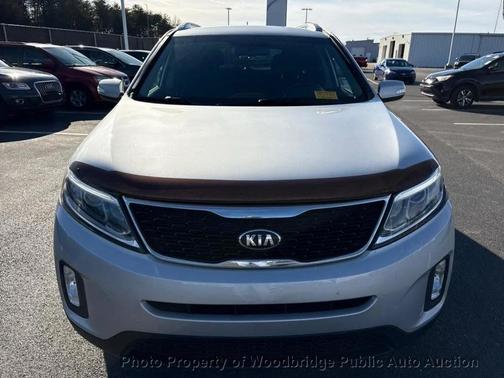 Bright Silver 2014 Kia Sorento LX
