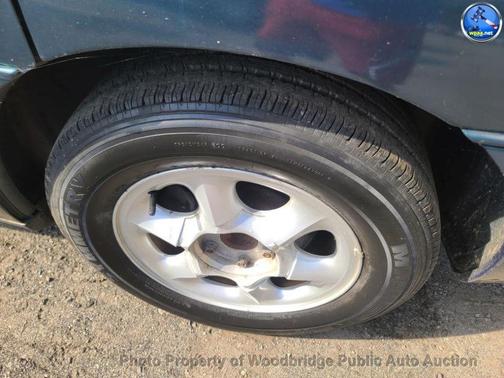 1998 Oldsmobile Aurora 4dr Sedan