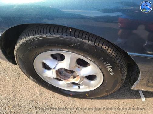 1998 Oldsmobile Aurora 4dr Sedan