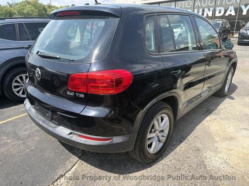 Deep Black Metallic 2013 Volkswagen Tiguan S