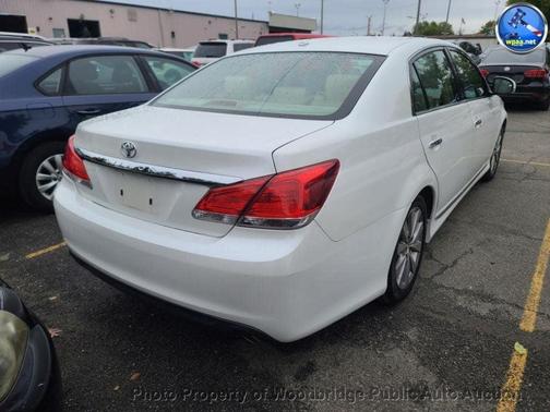 Blizzard Pearl 2011 Toyota Avalon Base