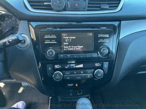 2016 Nissan Rogue SV