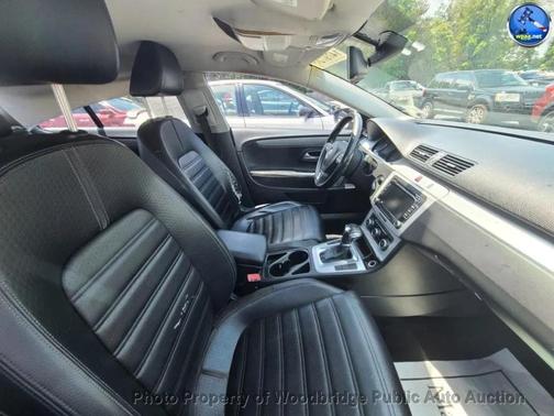Candy White 2010 Volkswagen CC Sport