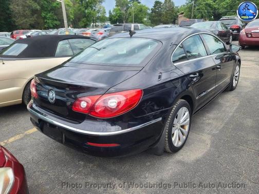 Deep Black Metallic 2010 Volkswagen CC Sport