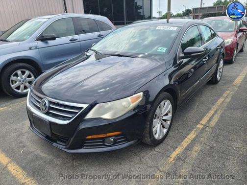 Deep Black Metallic 2010 Volkswagen CC Sport